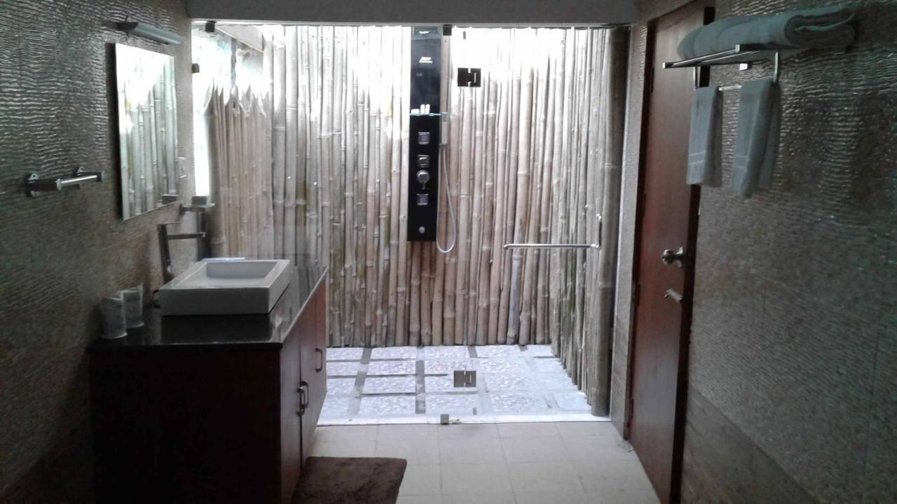 Zizina Otis Resort Гувахати Екстериор снимка