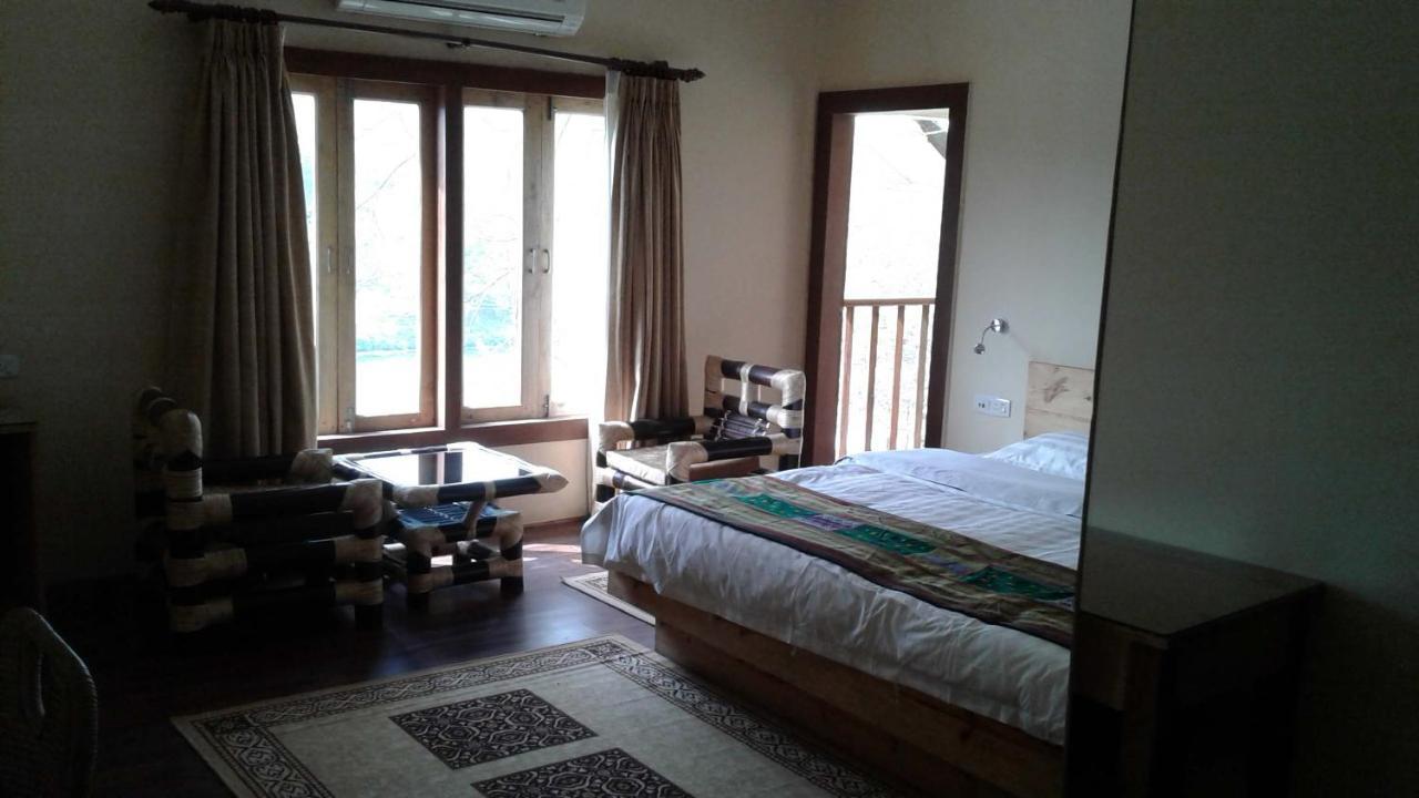Zizina Otis Resort Гувахати Екстериор снимка