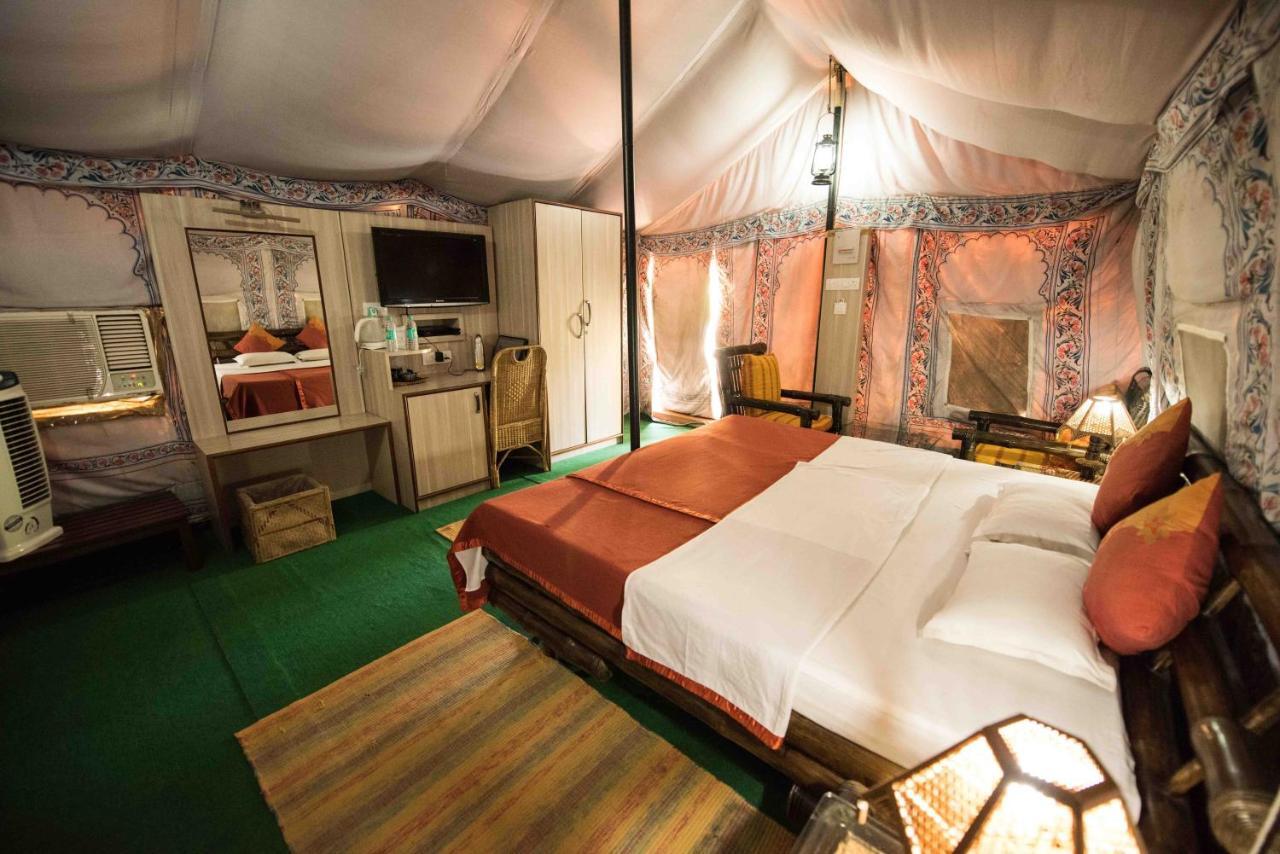 Zizina Otis Resort Гувахати Екстериор снимка